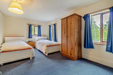 8594344-interior2...