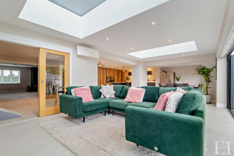 8598904-interiorW...