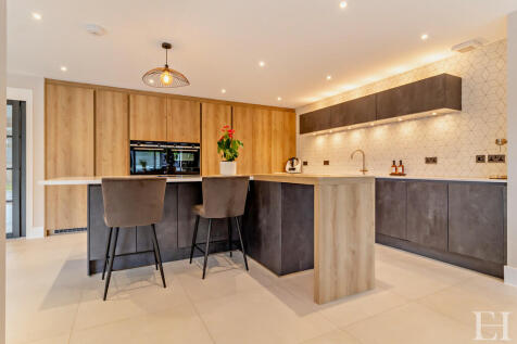 8598904-interiorW...
