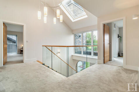 8598904-interiorW...