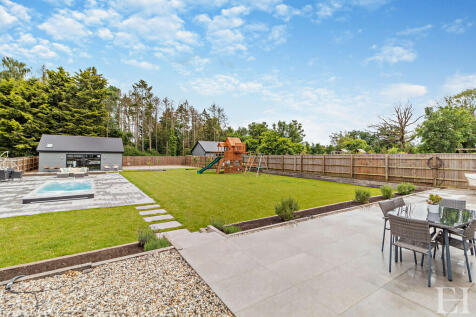 8598904-exteriorW...