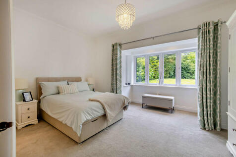 8606568-interior0...