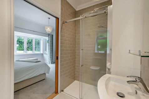 8606568-interior0...