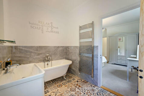 8606568-interior2...