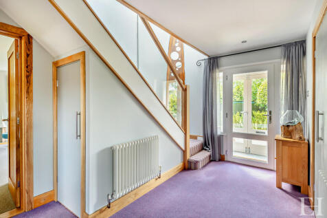 8609248-interiorW...