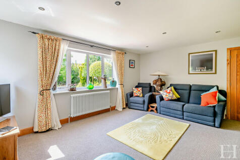 8609248-interiorW...