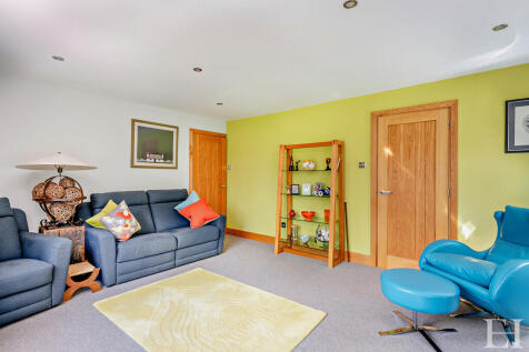 8609248-interiorW...