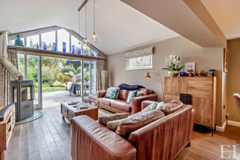 8615825-interiorW...