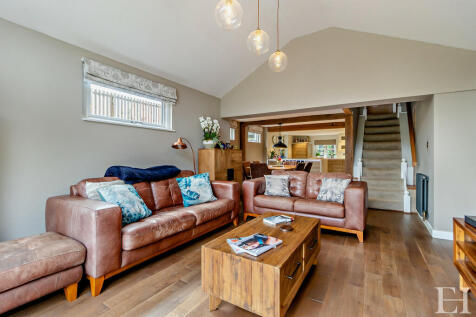 8615825-interiorW...