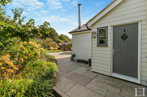 8615825-exteriorW...
