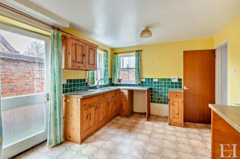 8628199-interior0...