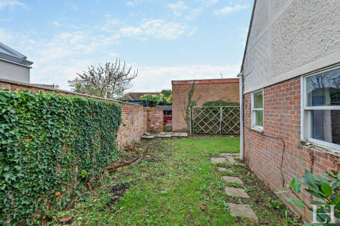 8628199-exterior0...