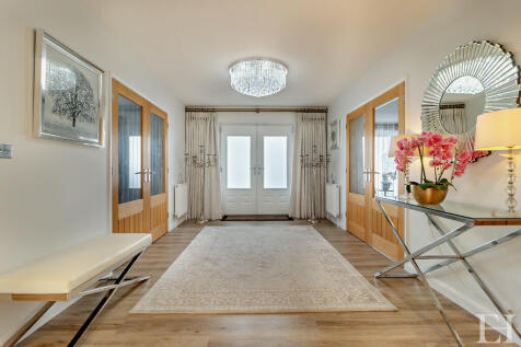 8614983-interiorW...