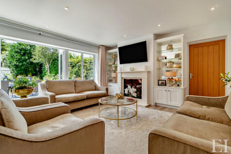 8614983-interiorW...
