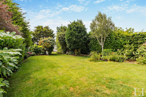8614983-exteriorW...