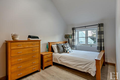 8629517-interior2...