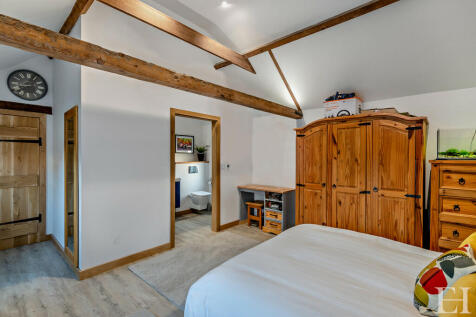 8629517-interior3...
