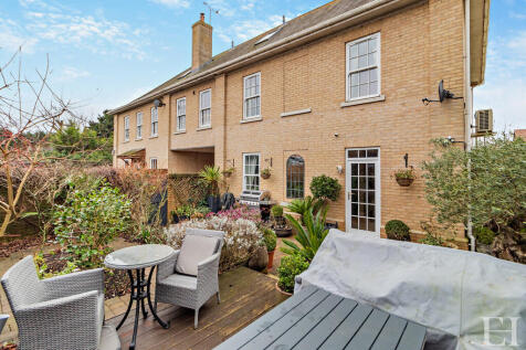 8632598-exterior0...