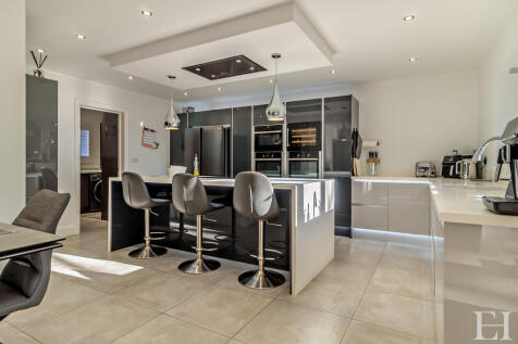 8634681-interior0...
