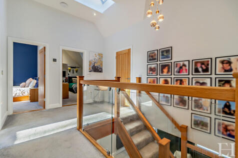 8634681-interior2...
