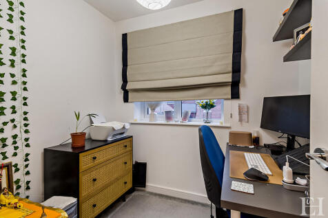 8636418-interiorW...