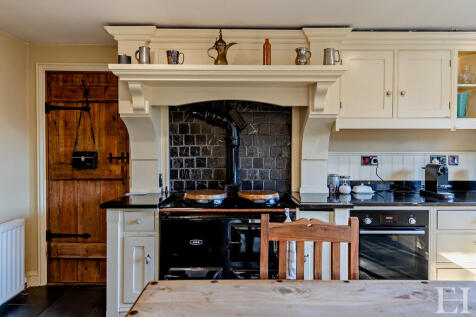 8638610-interiorW...