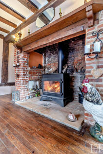 8637609-interiorW...