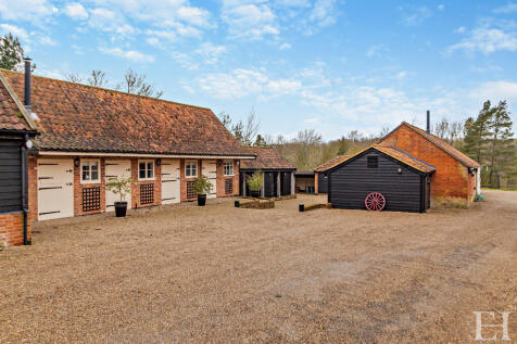 8637609-exteriorW...