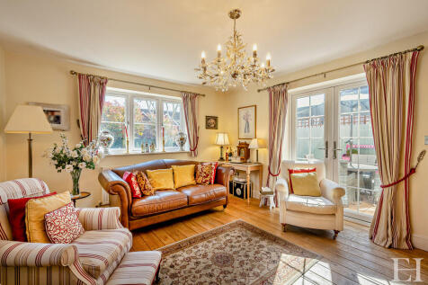 8643242-interiorW...
