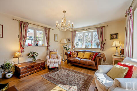 8643242-interiorW...