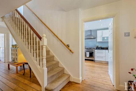 8643242-interiorW...