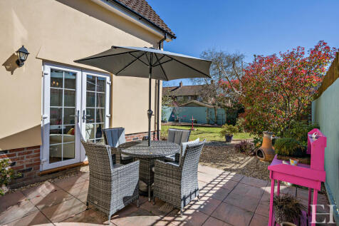 8643242-exteriorW...