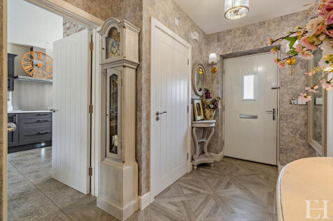 8643938-interiorW...