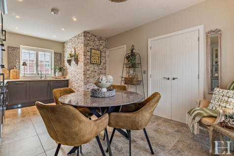 8643938-interiorW...