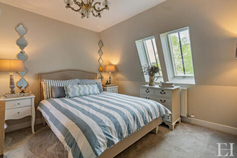 8643938-interiorW...