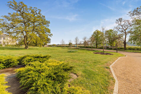 8643938-exterior2...