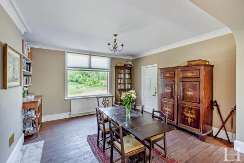 8647466-interiorW...