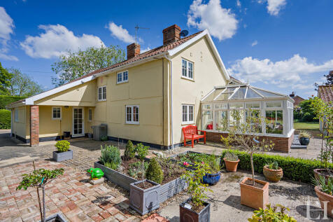 8647829-exteriorW...