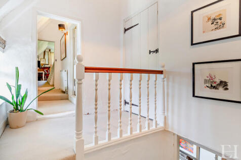 8648450-interiorW...