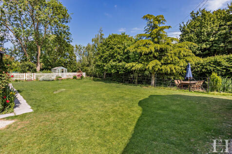 8648450-exteriorW...