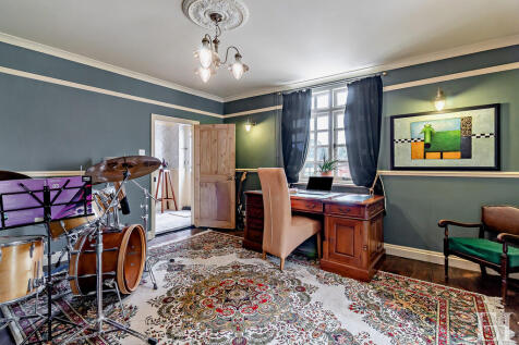 8648440-interiorW...