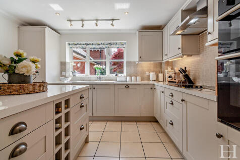 8649888-interiorW...