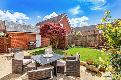 8649888-exteriorW...