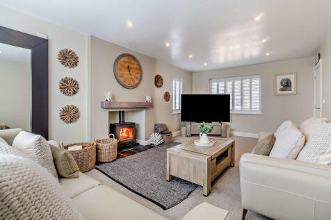 8643139-interior1...