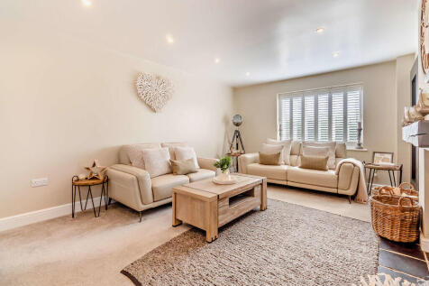 8643139-interior1...