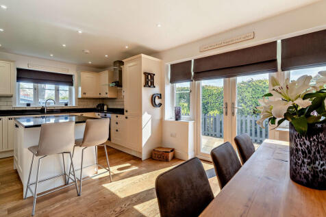 8643139-interior0...