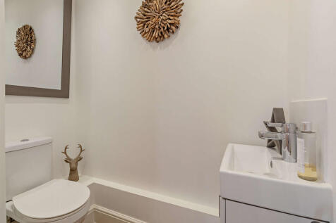8643139-interior1...