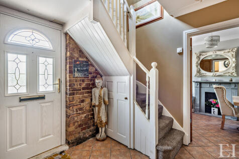 8608488-interiorW...