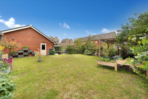 73 Ribbans Park R...