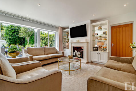 8614983-interiorW...